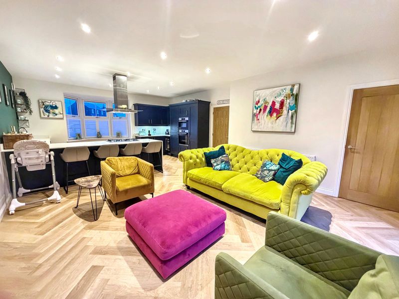 Property photo 3 of 23 Photo 7