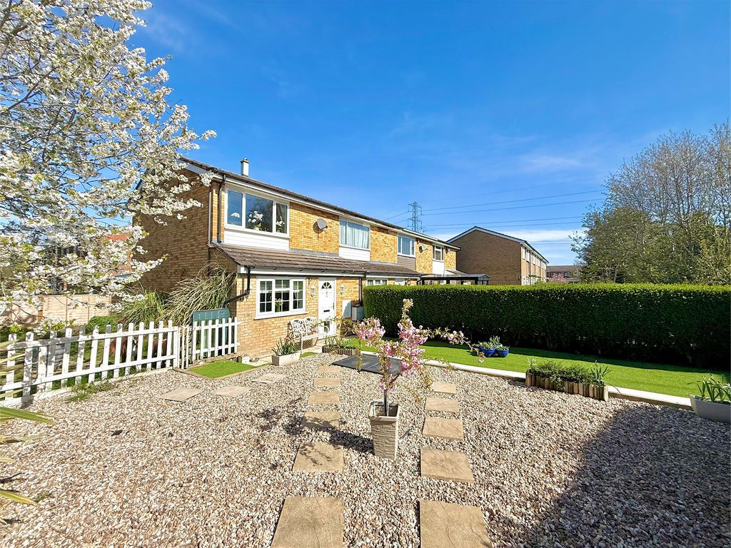 Property photo 1 of 20 Front