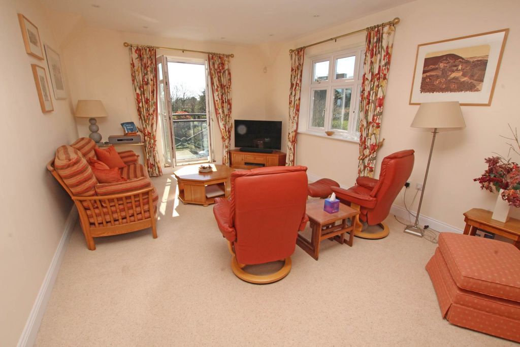 Additional image 13 of 2 bed flat for saleDarley Road, Eastbourne BN20