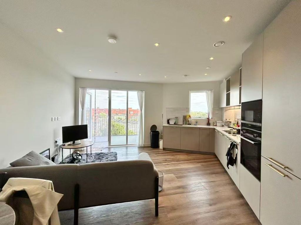 Property photo 1 of 24