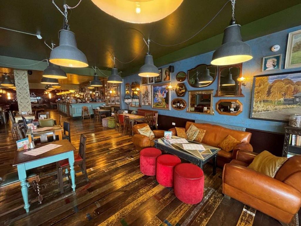 Property photo 2 of 7