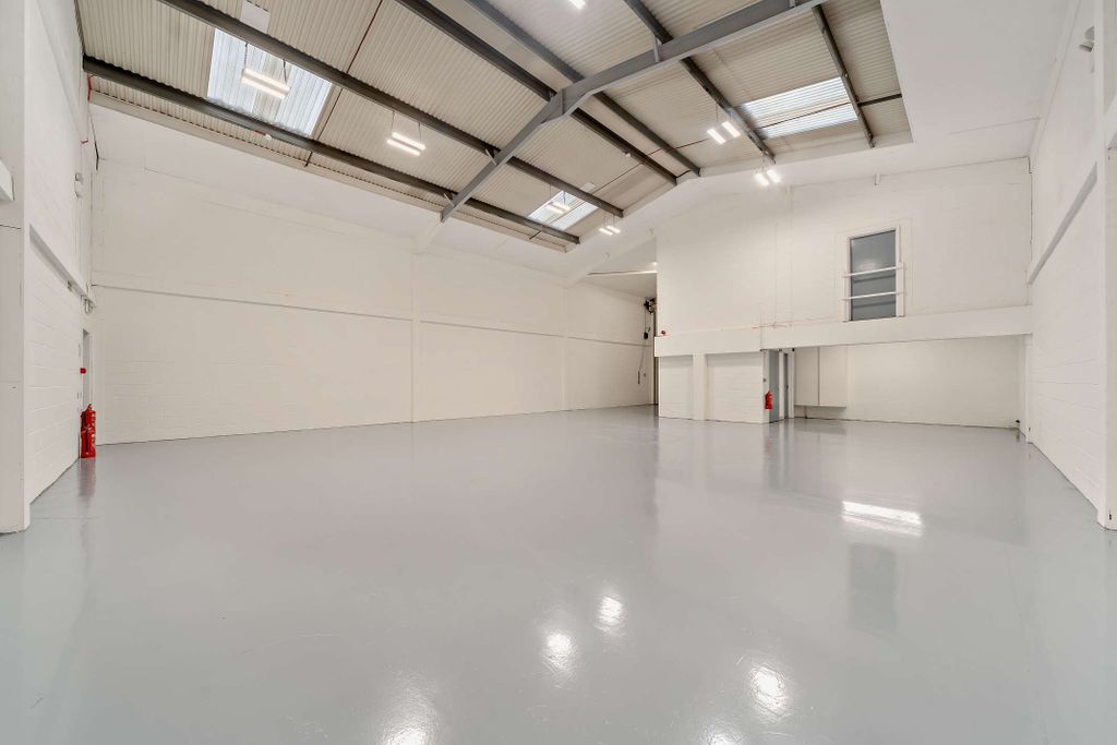 Property photo 1 of 19