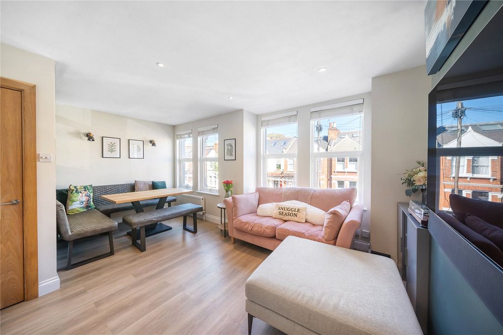 Property photo 3 of 14 Picture No. 25