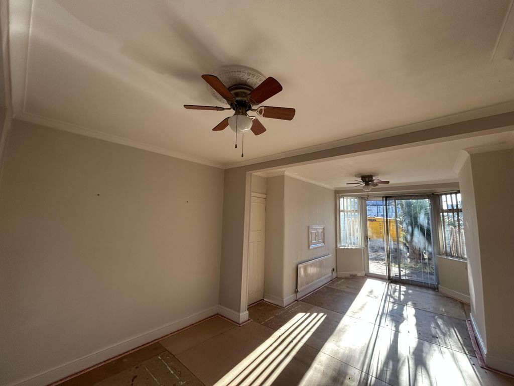 Property photo 3 of 12 Img_3867[1].Jpg