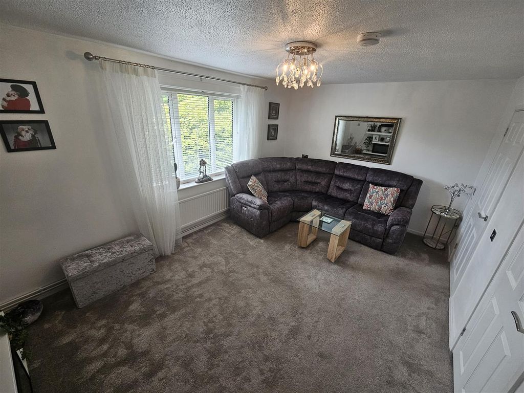 Property photo 2 of 15 20260513_151349[1].Jpg