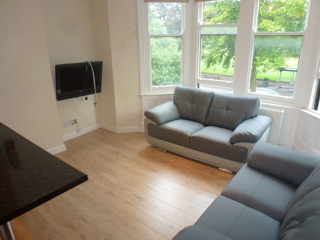 Property photo 1 of 10 Two Bedroom First Floor Flat