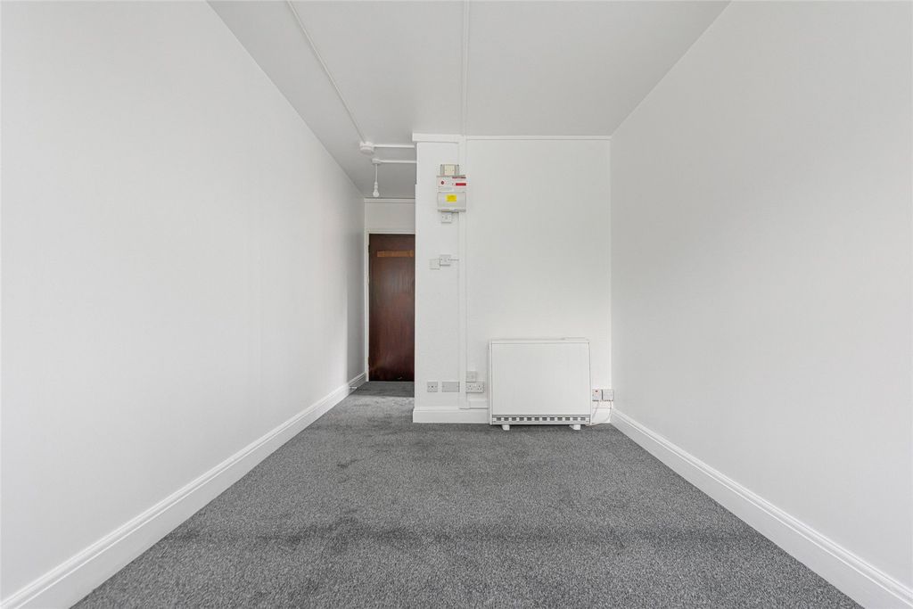 Property photo 2 of 6 Picture No. 03