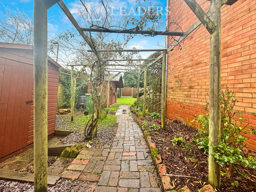 Property photo 1 of 13 Garden