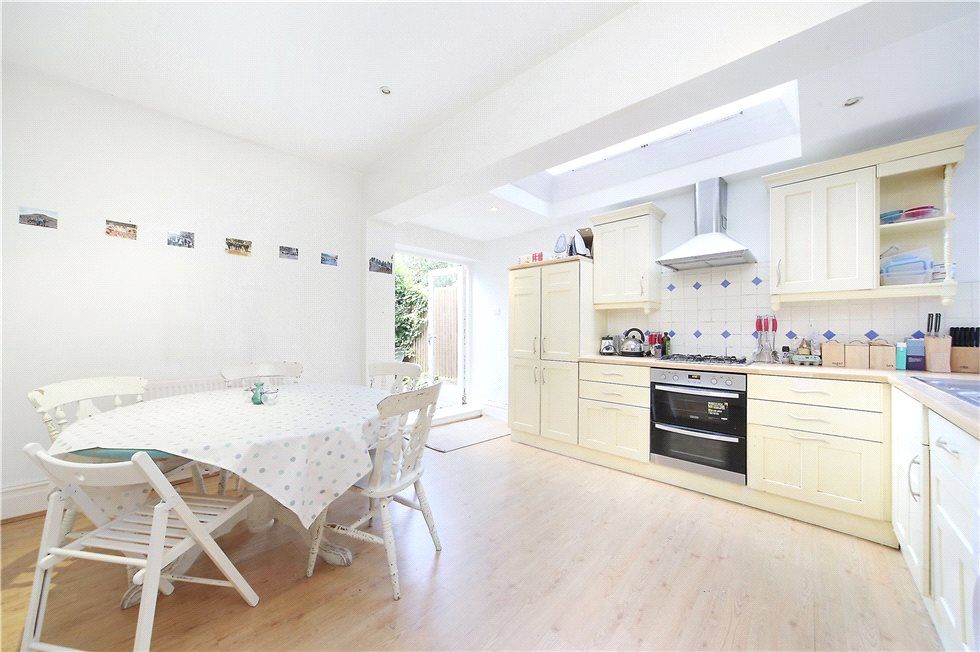 Property photo 3 of 8