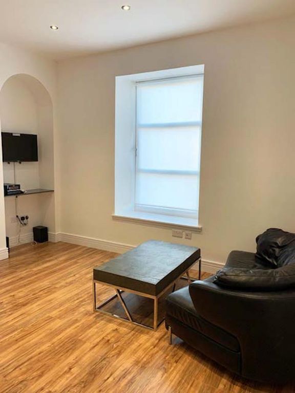 Property photo 2 of 11 295d Hs 9 − Copy