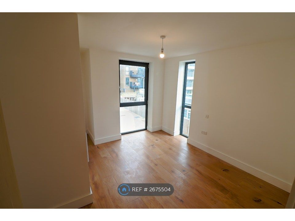 Property photo 3 of 23