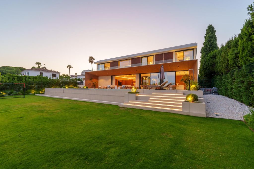 Property photo 3 of 74