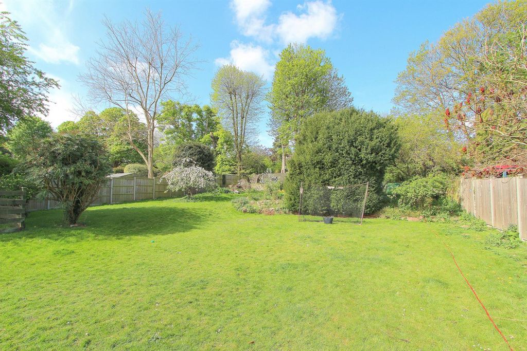 Property photo 2 of 4 Garden.Jpg