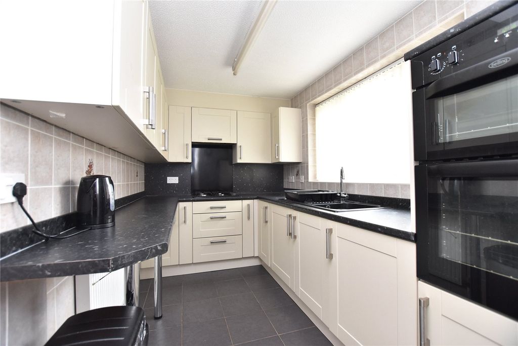 Property photo 3 of 16 Picture No. 05