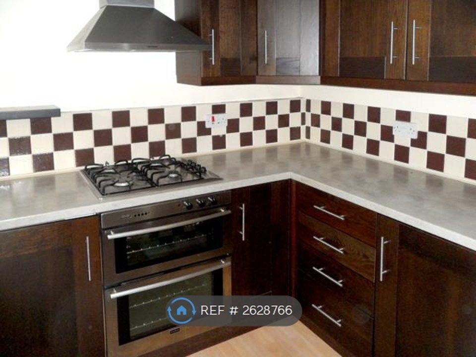 Property photo 2 of 14 Kitchen