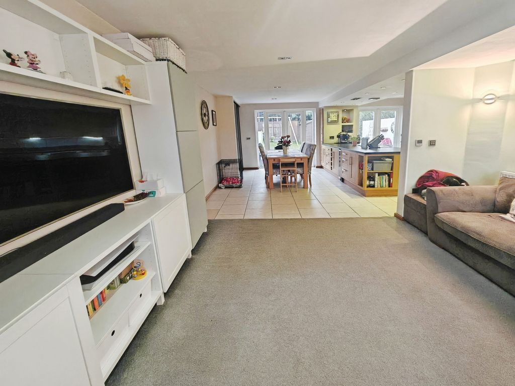 Property photo 3 of 22 Living Room