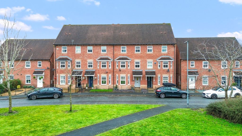 Property photo 1 of 36