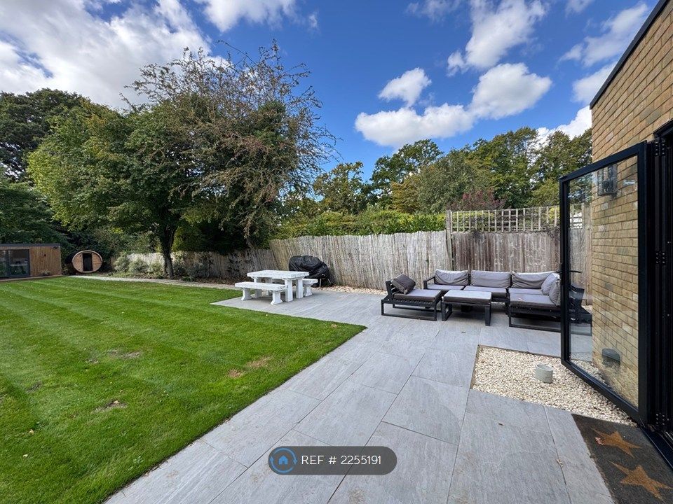 Property photo 1 of 31 Garden