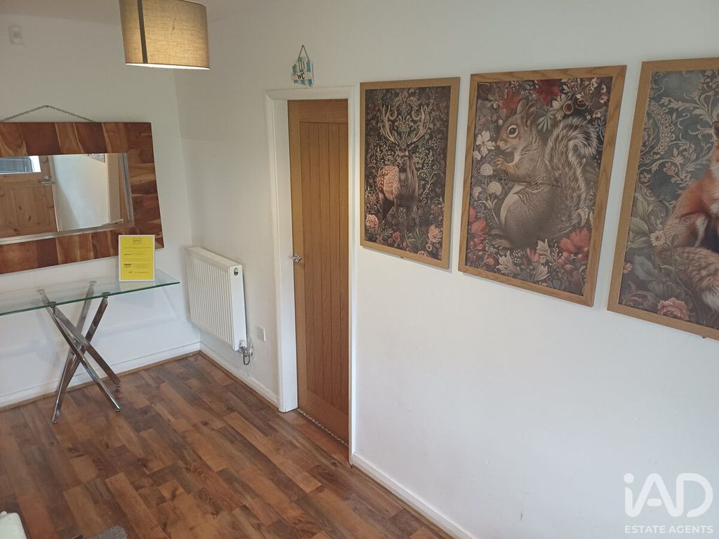 Property photo 2 of 34