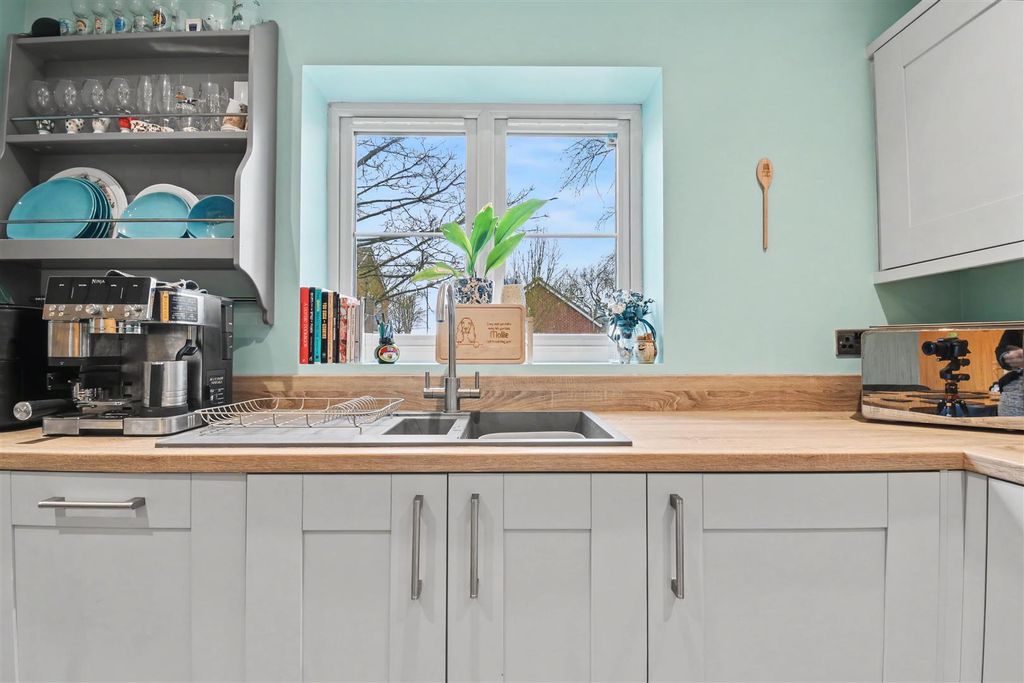 Property photo 3 of 18 Dsc_0229-Dsc_0233.Jpg