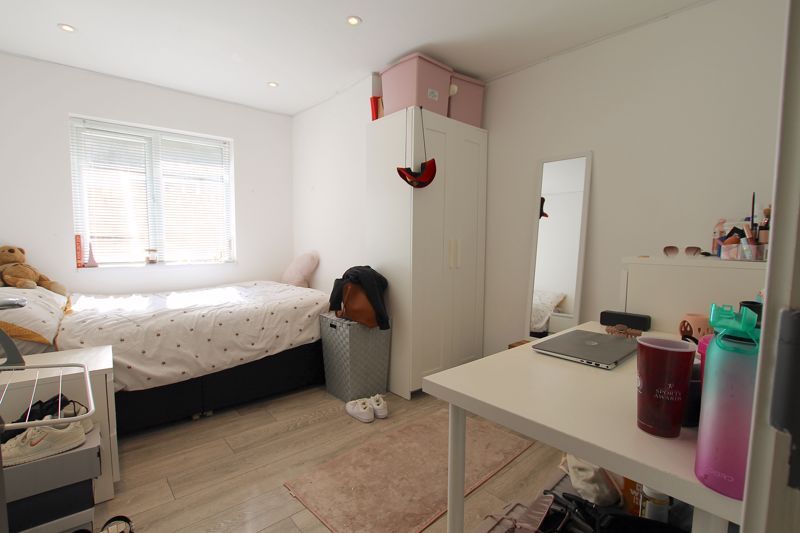 Property photo 3 of 7 Photo 1