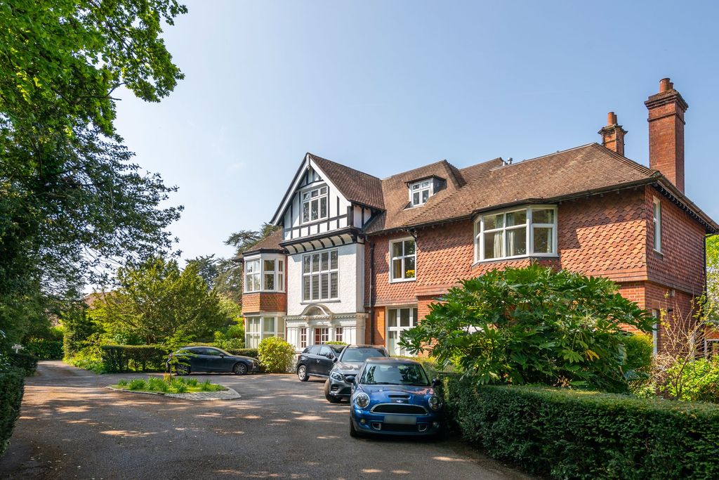 Property photo 1 of 29