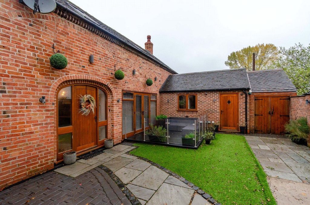 Property photo 3 of 42 Picture No. 55