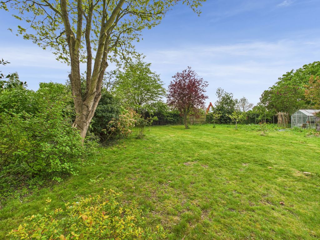 Property photo 2 of 8
