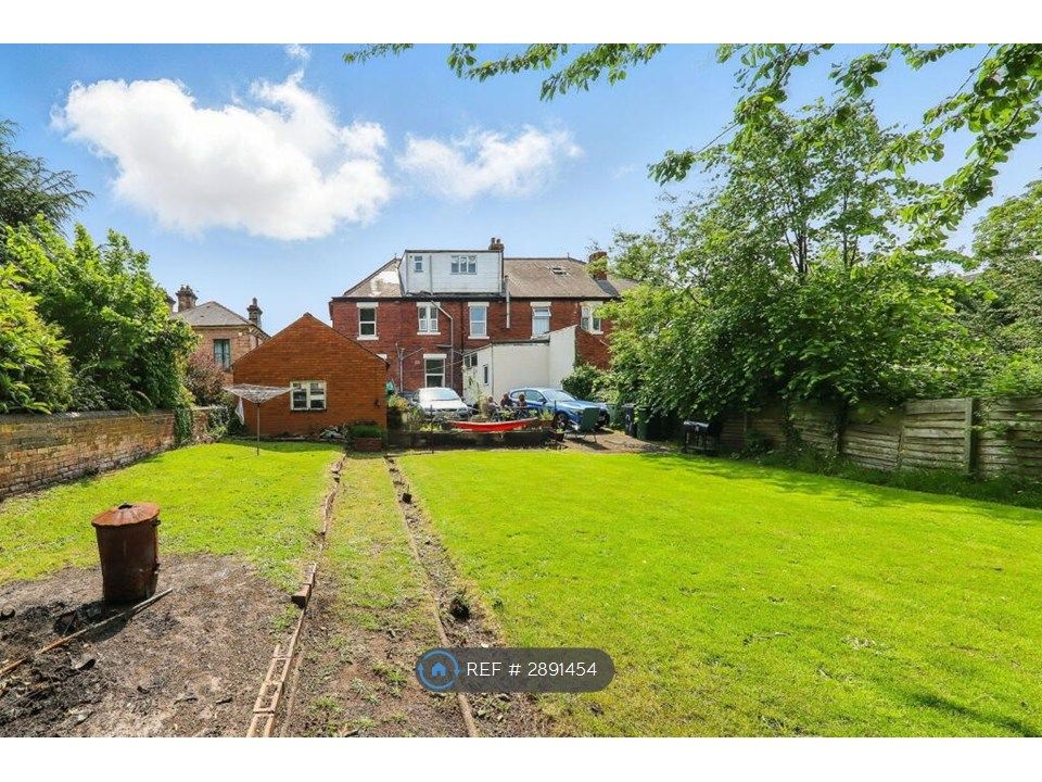 Property photo 3 of 5
