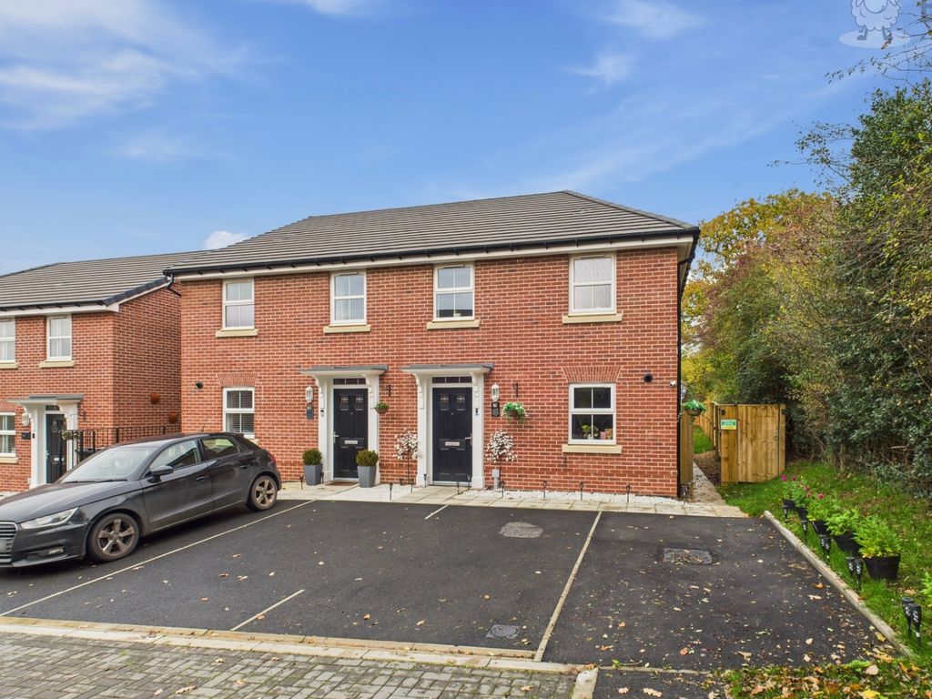 Property photo 1 of 12 Ewemove Tiverton - Front Image