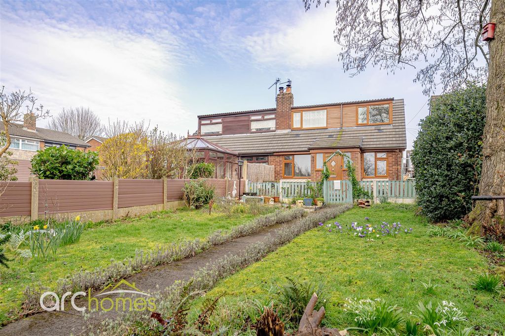 Property photo 1 of 33 Gadburyave-5.Jpg