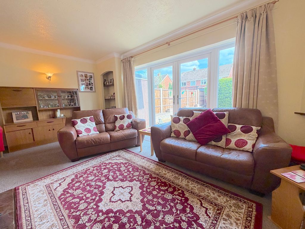 Property photo 2 of 19