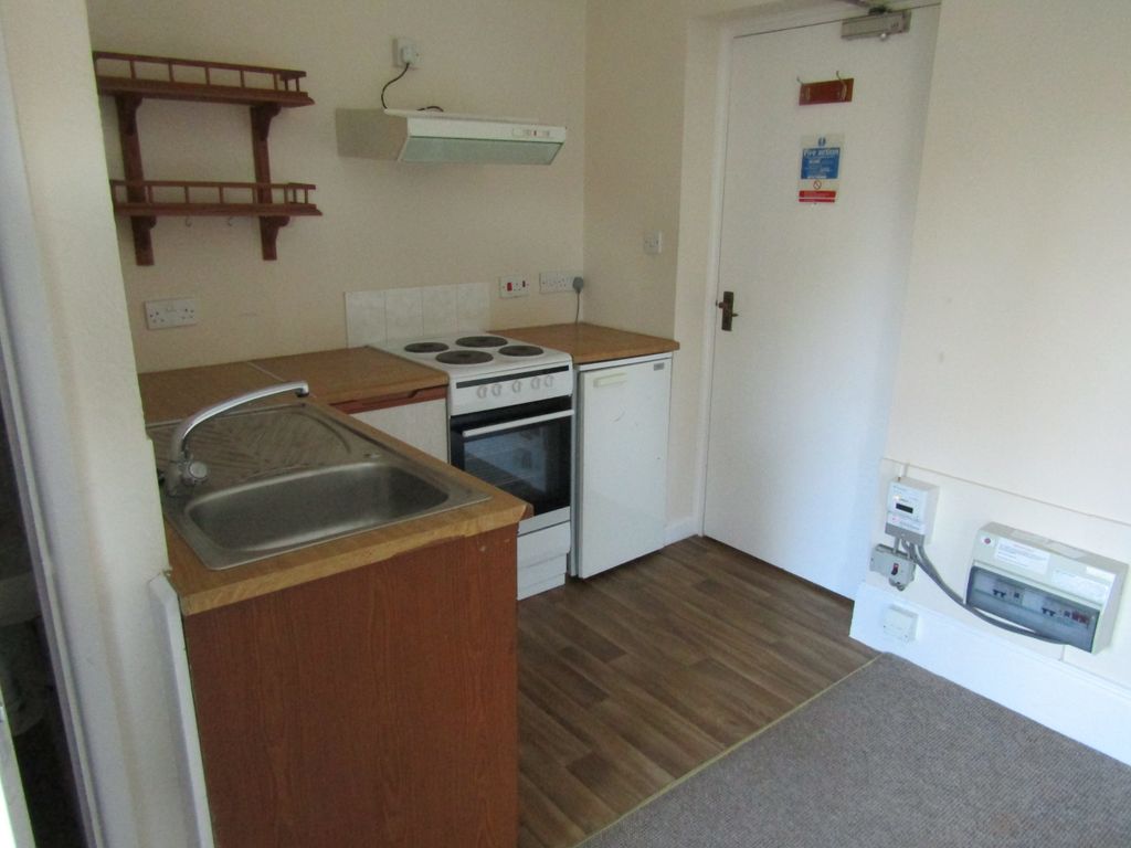 Property photo 3 of 7 Image