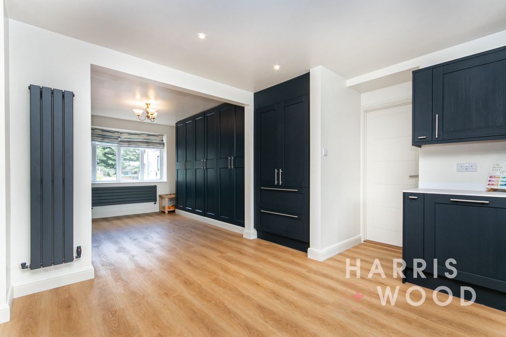 Property photo 2 of 41 4336942