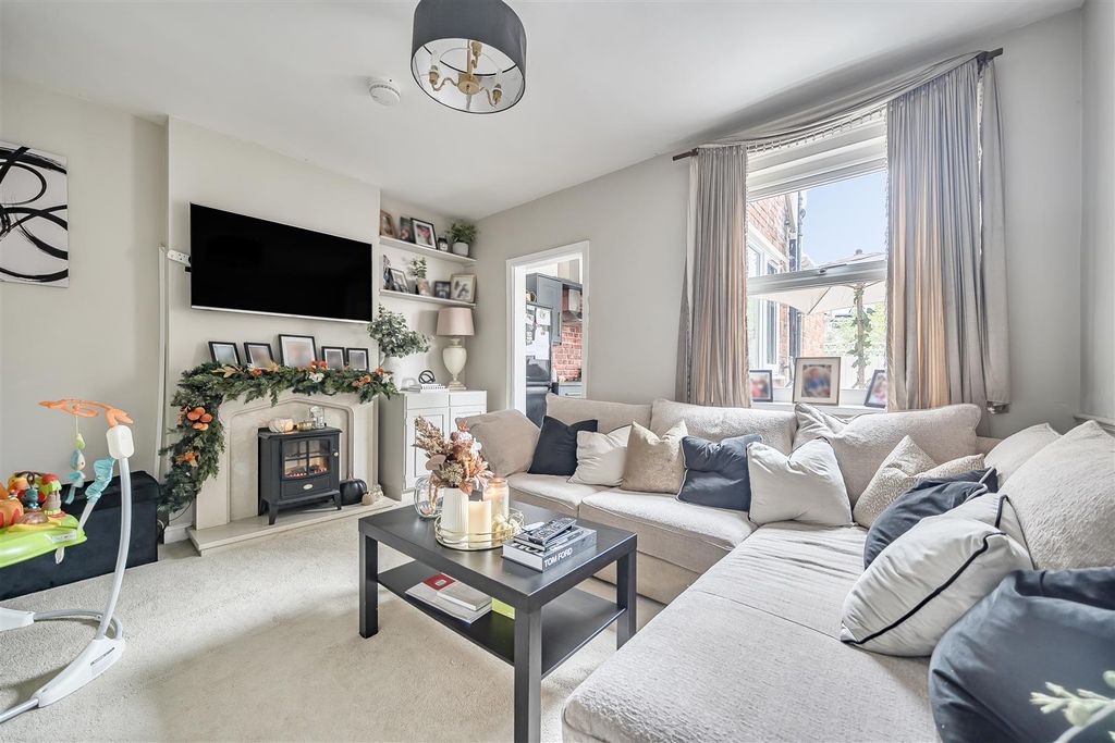 Property photo 2 of 19 1364548-4-68E7c6349A0Be.Jpg