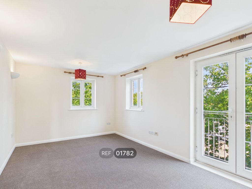 Property photo 3 of 12 Living Room