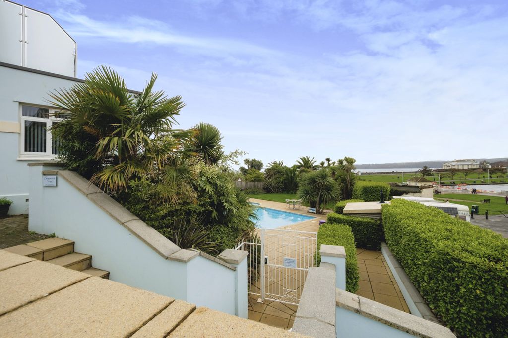 Property photo 1 of 15 Photography