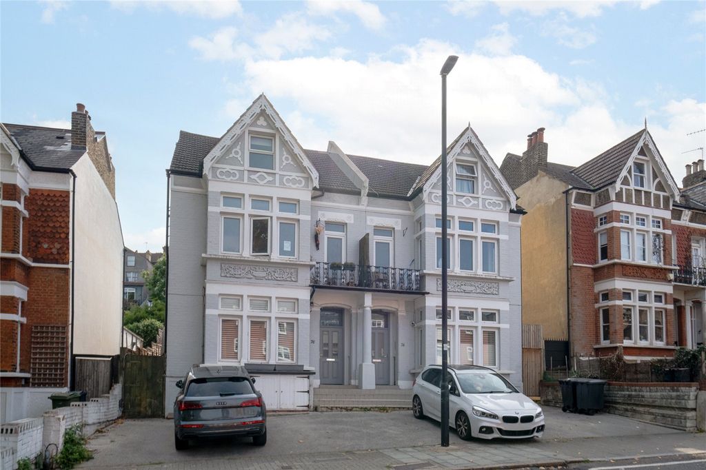 Property photo 1 of 10 Picture No. 16