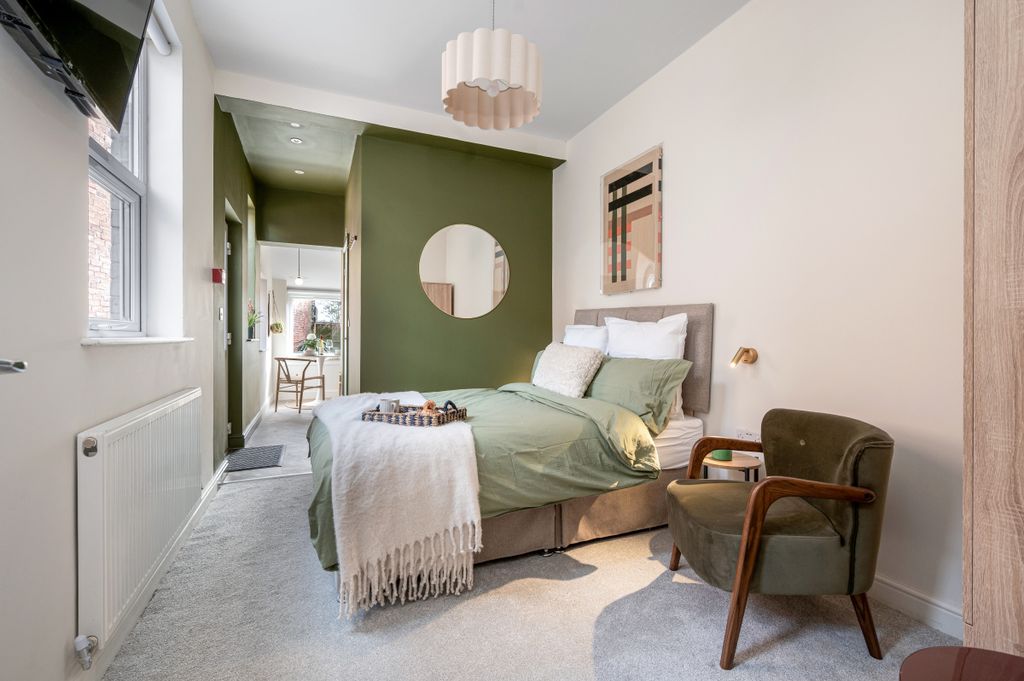 Property photo 1 of 29