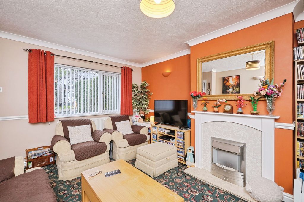 Property photo 3 of 22
