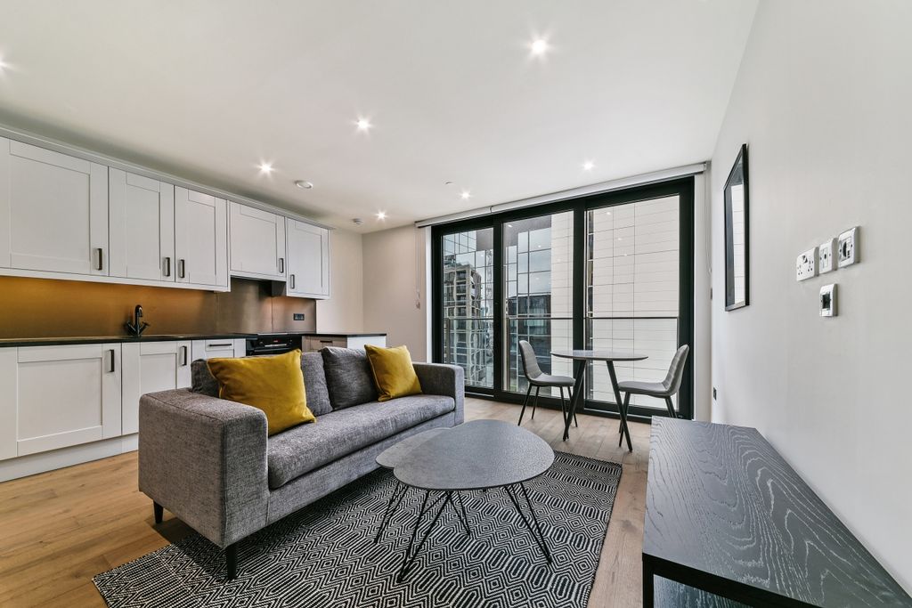 Property photo 2 of 6 Living Area