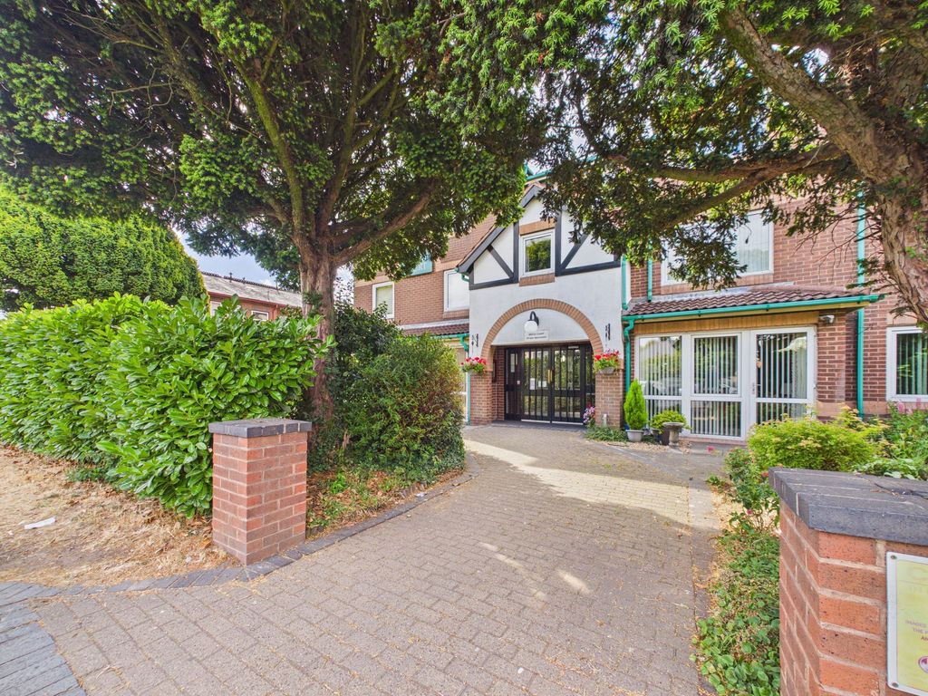 Property photo 1 of 12 Front