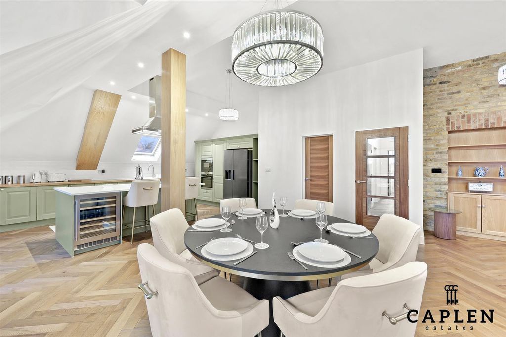 Property photo 2 of 28 4D4A5591.Jpg