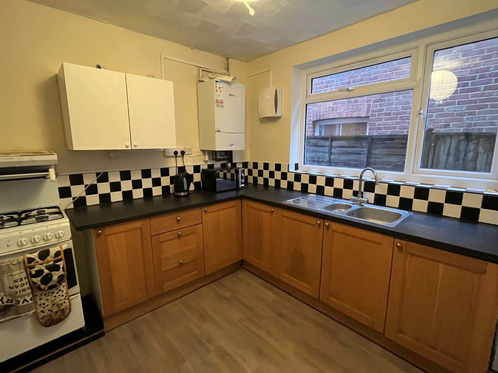 Property photo 2 of 6 3