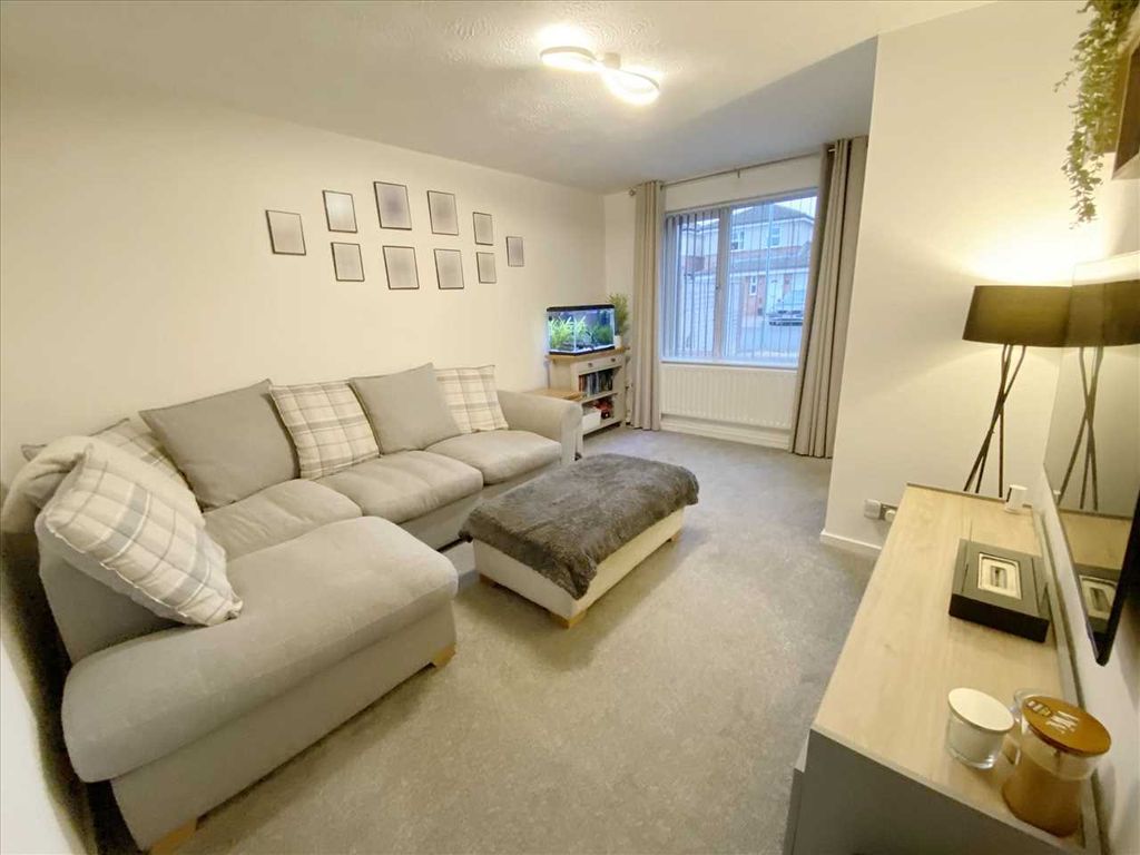 Property photo 3 of 10 Further Aspect: