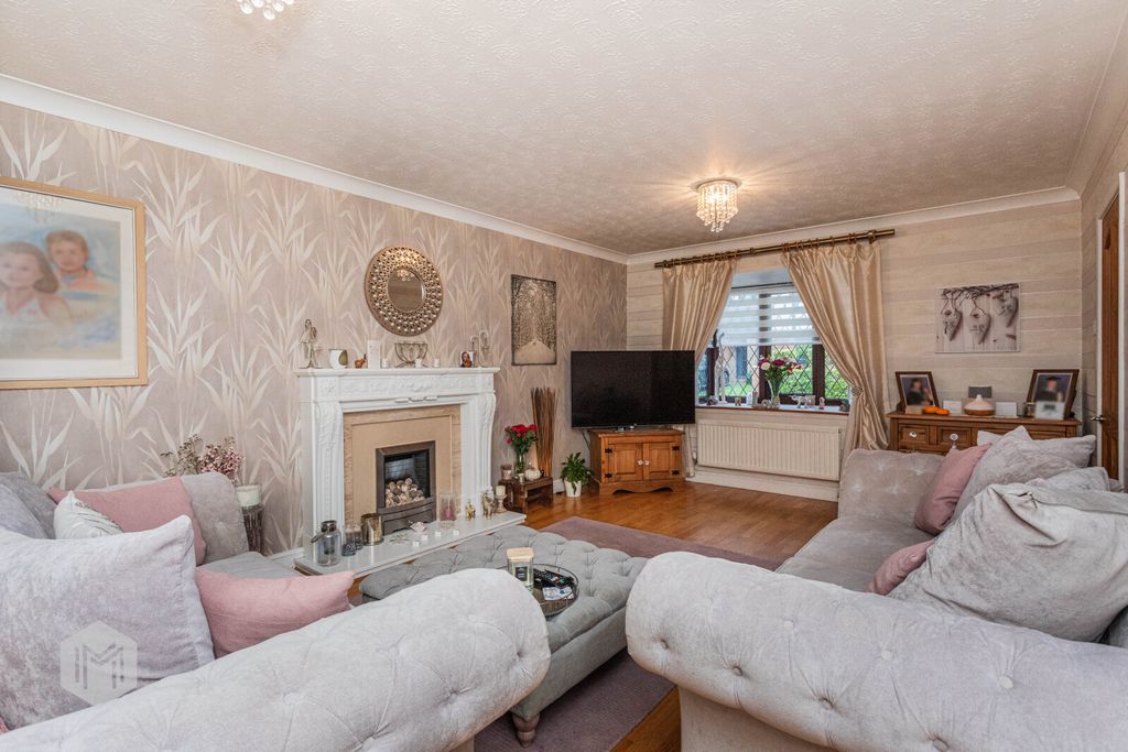 Property photo 2 of 30 Picture No. 10