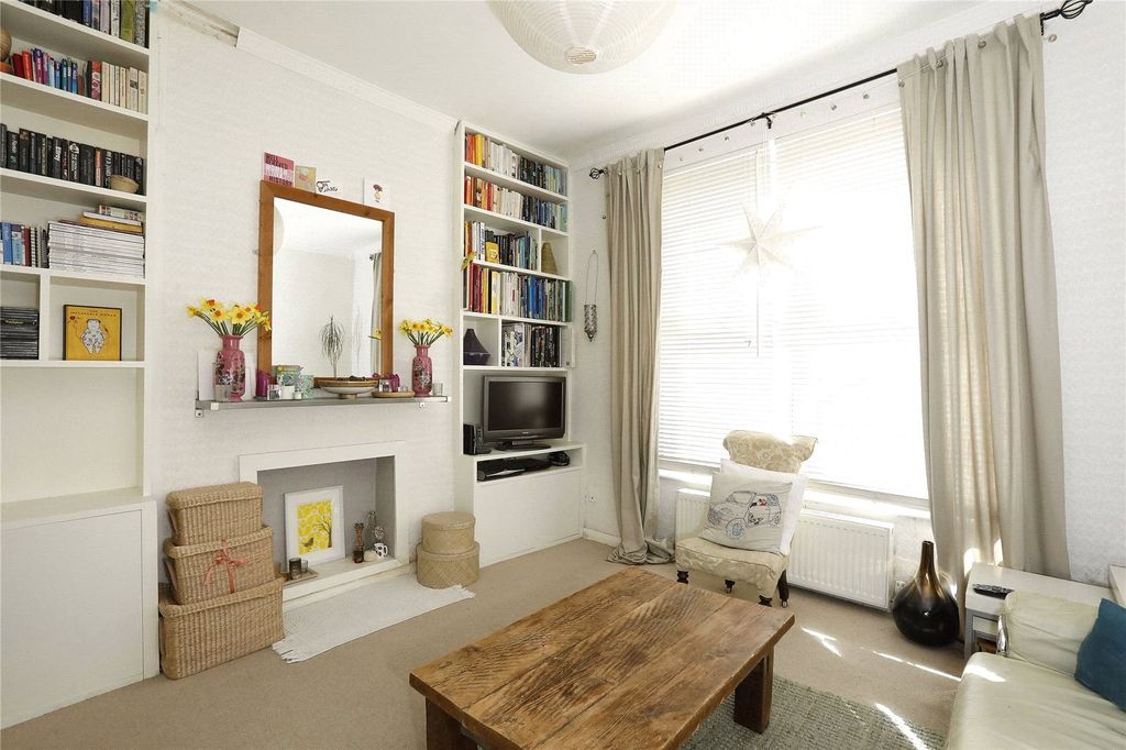 Property photo 1 of 9 Picture No. 12