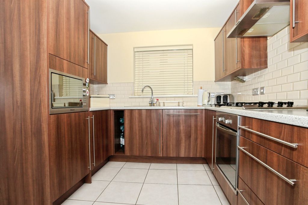 Property photo 3 of 13