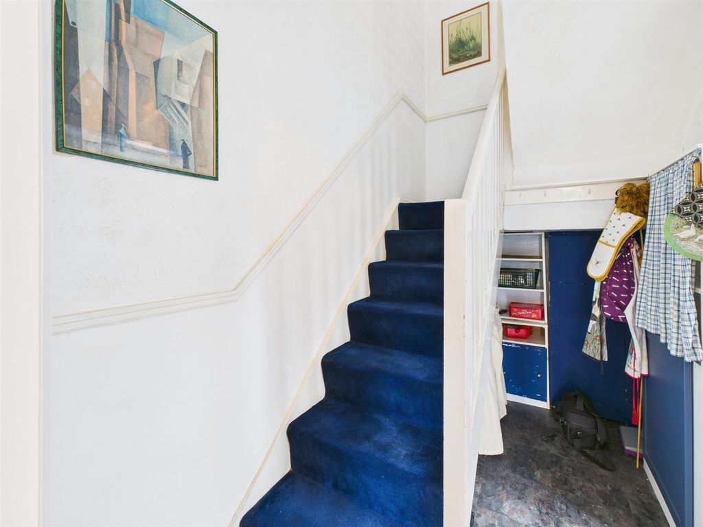 Property photo 2 of 21 Cam03844G0-Pr0343-Still004.Jpg