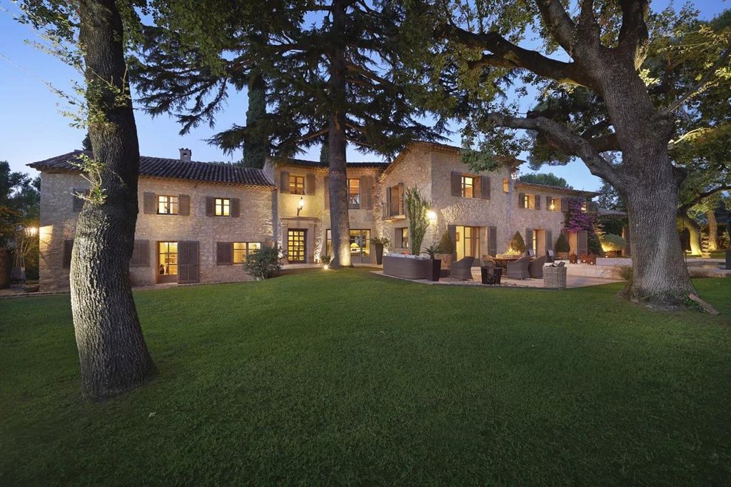 Property photo 1 of 21